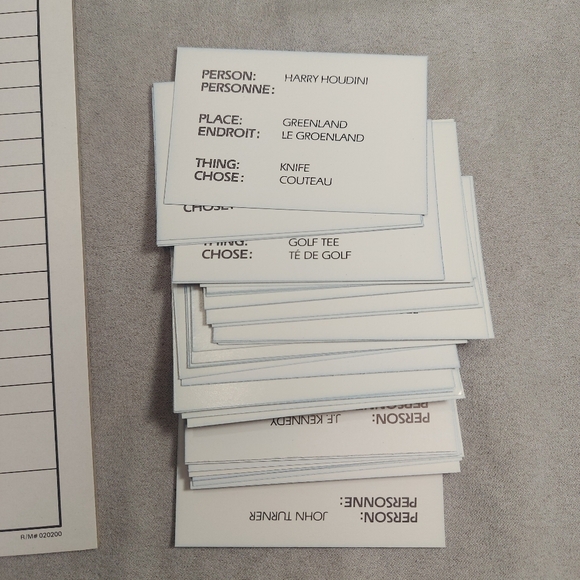 Guess Again Vintage Bilingual 20 Questions Board Game - Picture 5 of 7